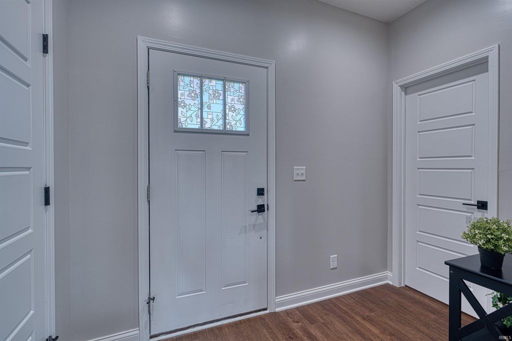 Photo of 5509 Camden Drive, Newburgh, IN 47630 (MLS # 202614341)