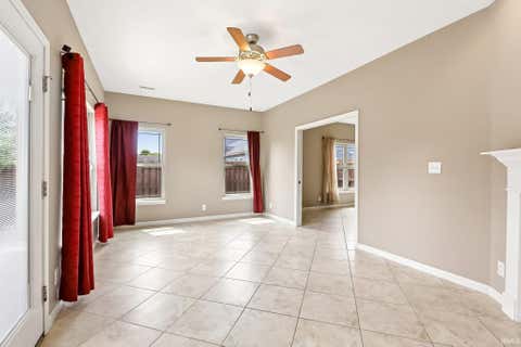 Tiny photo for 1648 Wynterbrooke DR, Kokomo, IN 46901 (MLS # 202629905)