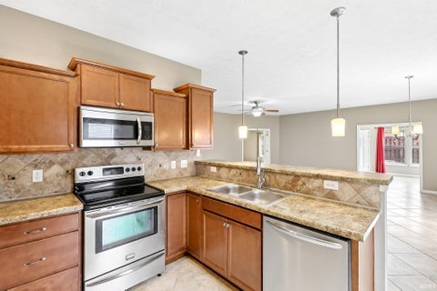 Tiny photo for 1648 Wynterbrooke DR, Kokomo, IN 46901 (MLS # 202629905)