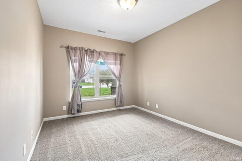 Tiny photo for 1648 Wynterbrooke DR, Kokomo, IN 46901 (MLS # 202629905)