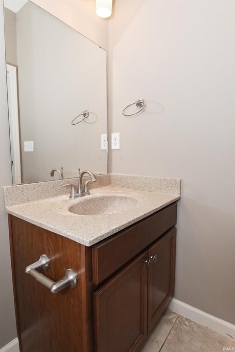Tiny photo for 1648 Wynterbrooke DR, Kokomo, IN 46901 (MLS # 202629905)