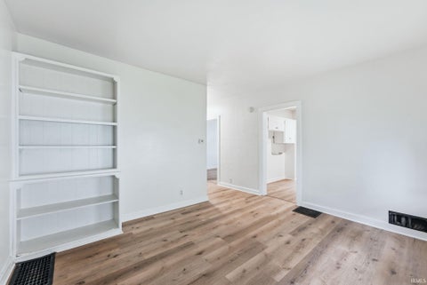 Tiny photo for 1728 High Street, Fort Wayne, IN 46808 (MLS # 202624496)