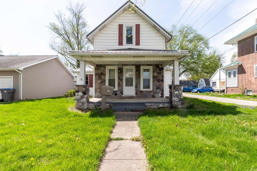 Photo of 152 Metzler Avenue, Nappanee, IN 46550 (MLS # 202614990)
