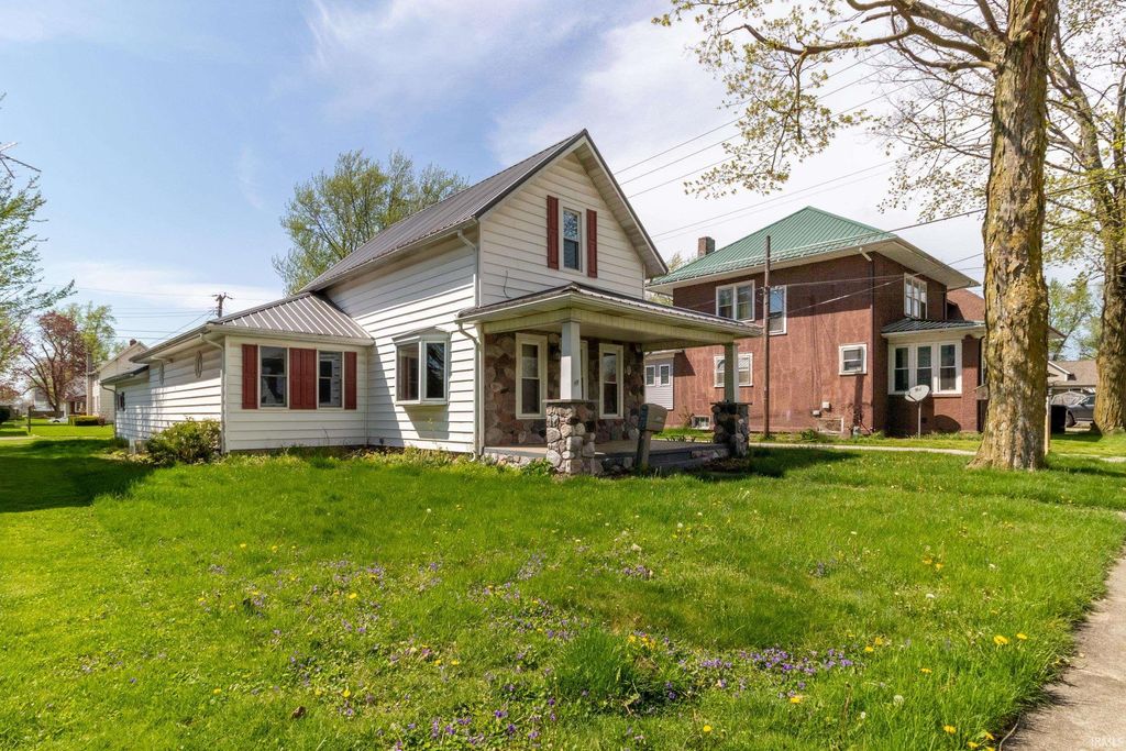 Photo of 152 Metzler Avenue, Nappanee, IN 46550 (MLS # 202614990)