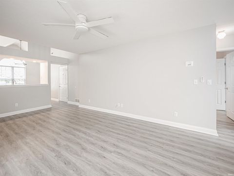 Tiny photo for 3805 Windsong Cove, Evansville, IN 47715 (MLS # 202625456)