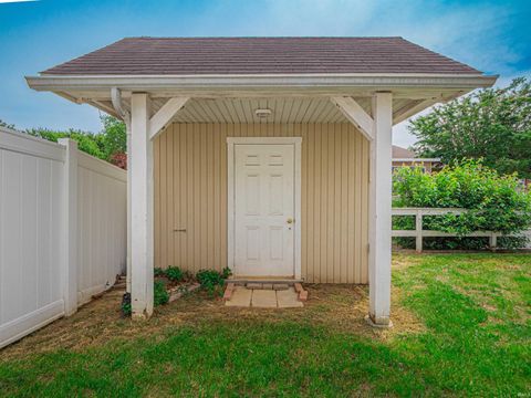 Tiny photo for 3805 Windsong Cove, Evansville, IN 47715 (MLS # 202625456)