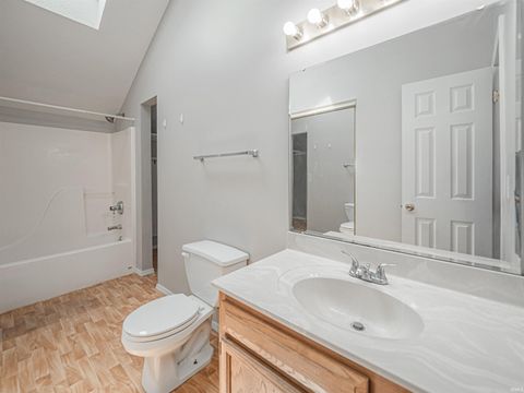 Tiny photo for 3805 Windsong Cove, Evansville, IN 47715 (MLS # 202625456)