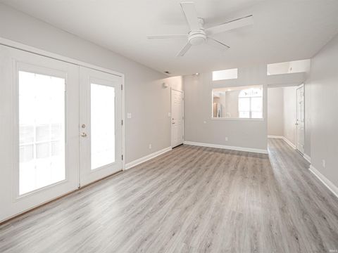Tiny photo for 3805 Windsong Cove, Evansville, IN 47715 (MLS # 202625456)