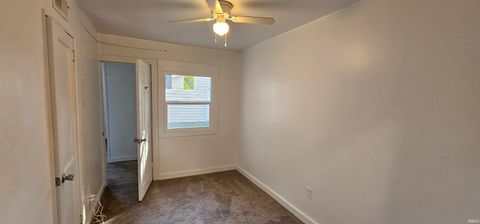 Tiny photo for 4423 Bowser Avenue, Fort Wayne, IN 46806 (MLS # 202545531)