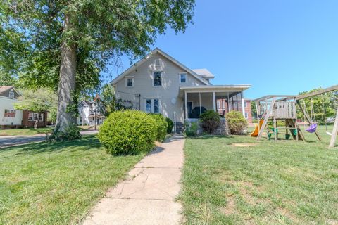Tiny photo for 224 S First Street, Boonville, IN 47601 (MLS # 202618528)