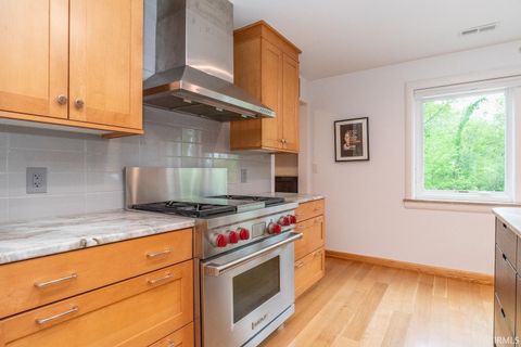 Tiny photo for 929 S Eagleson Avenue, Bloomington, IN 47401 (MLS # 202618606)
