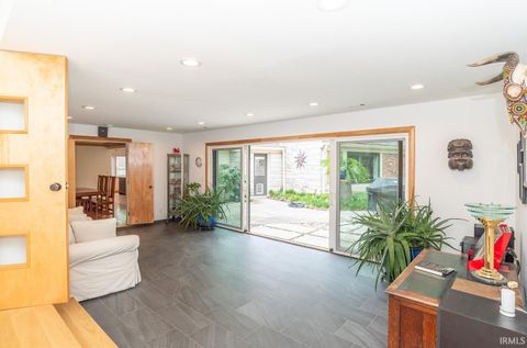 Tiny photo for 929 S Eagleson Avenue, Bloomington, IN 47401 (MLS # 202618606)