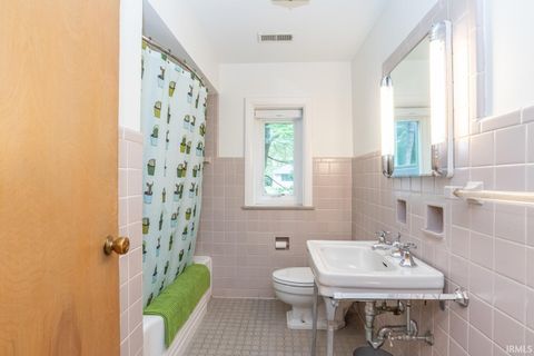 Tiny photo for 929 S Eagleson Avenue, Bloomington, IN 47401 (MLS # 202618606)