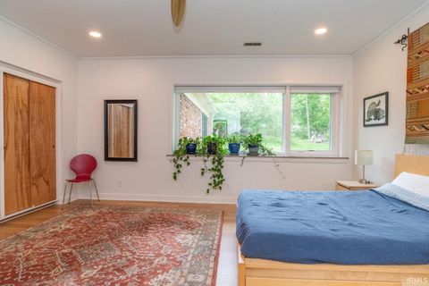 Tiny photo for 929 S Eagleson Avenue, Bloomington, IN 47401 (MLS # 202618606)