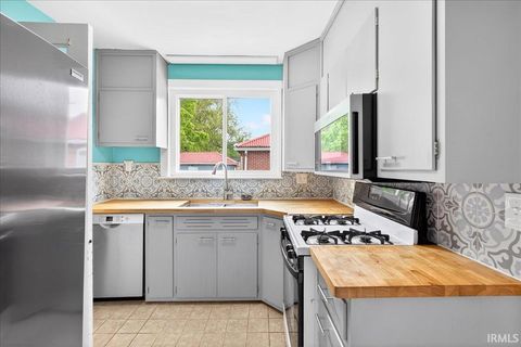 Tiny photo for 2515 Union Street, Lafayette, IN 47904 (MLS # 202615990)