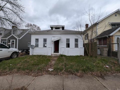 1628 Catalpa Avenue, South Bend, IN 46613 - #: 202513279
