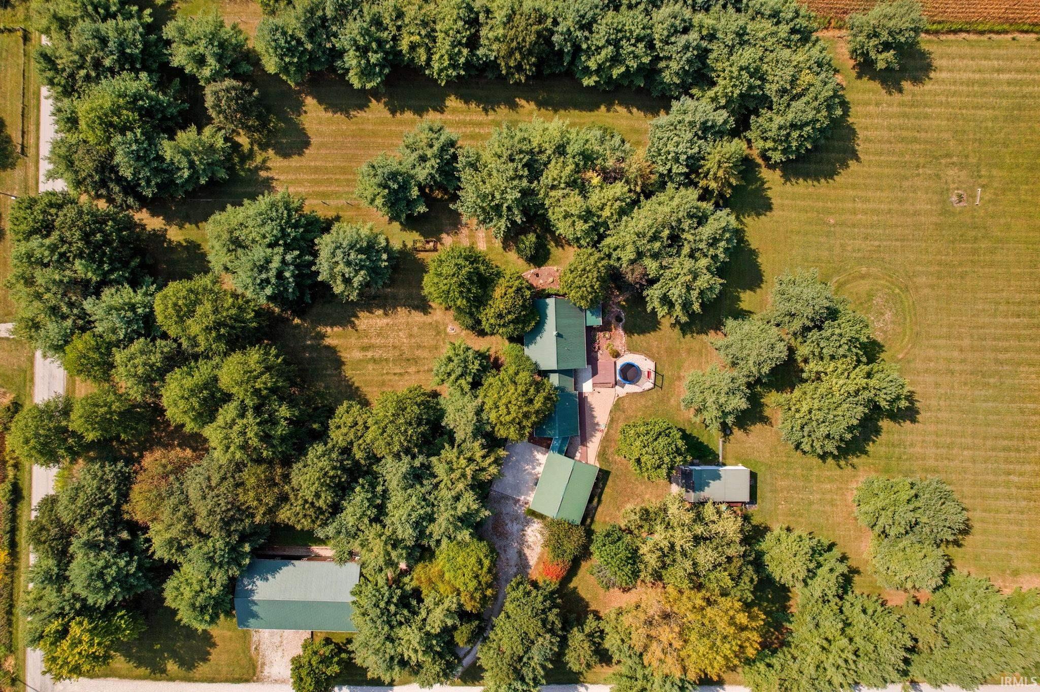 Frankfort, Indiana 46041, United States, 3 Bedrooms Bedrooms, ,5 BathroomsBathrooms,Residential,Pending,213588