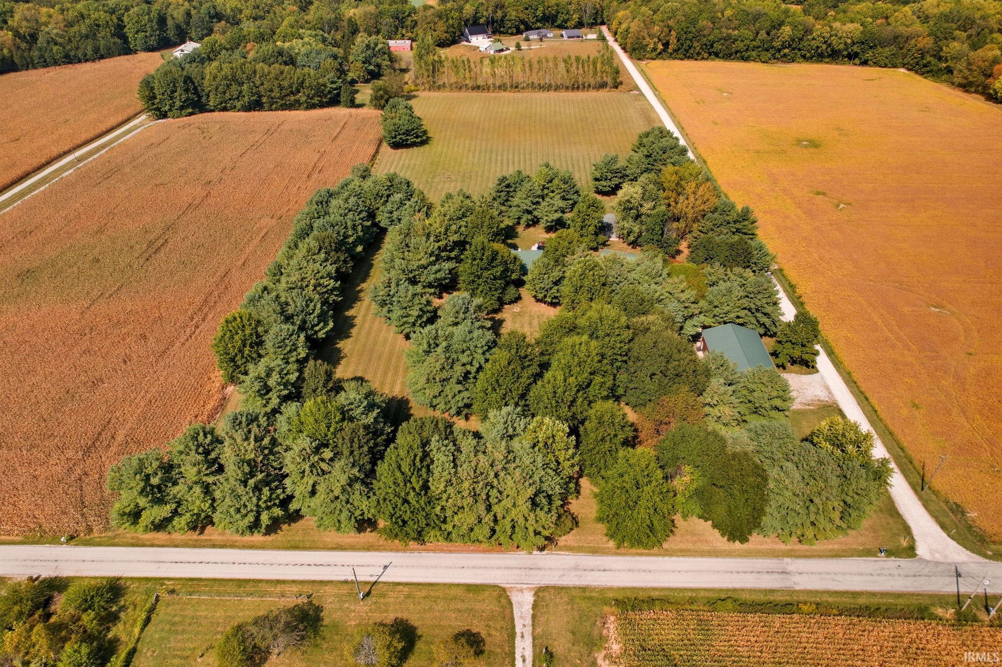 Frankfort, Indiana 46041, United States, 3 Bedrooms Bedrooms, ,5 BathroomsBathrooms,Residential,Pending,213588