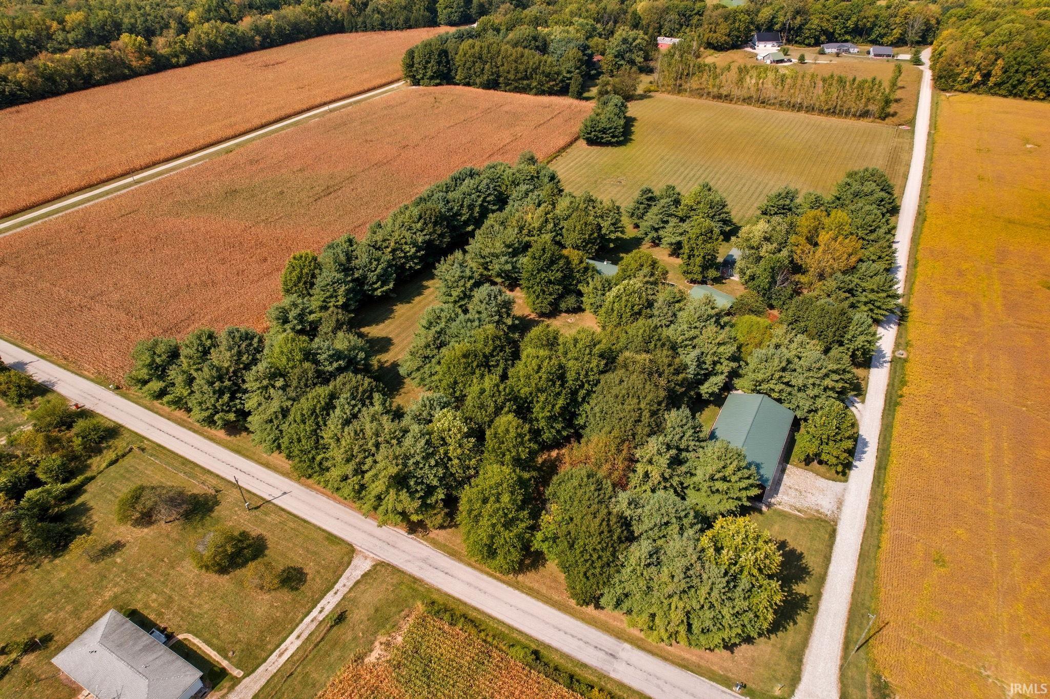 Frankfort, Indiana 46041, United States, 3 Bedrooms Bedrooms, ,5 BathroomsBathrooms,Residential,Pending,213588