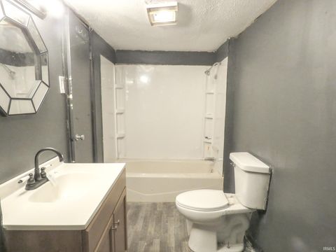 Tiny photo for 615 E HAVENS Street, Kokomo, IN 46901 (MLS # 202544640)