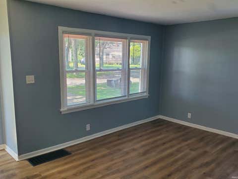 Tiny photo for 3817 Belle Vista VIS, South Bend, IN 46619 (MLS # 202635293)