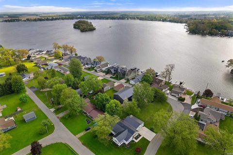 Tiny photo for 2607 Wolfs Point Drive, Rochester, IN 46975 (MLS # 202618019)