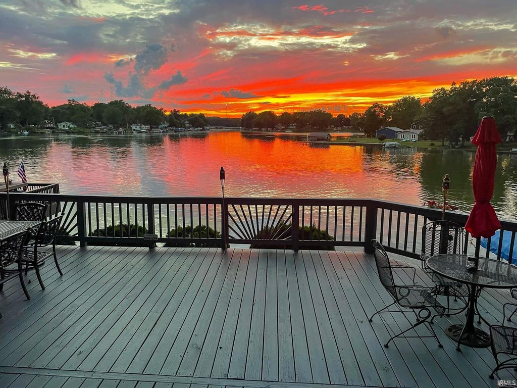 Photo of 3291 E Stahl Road, Monticello, IN 47960 (MLS # 202605633)