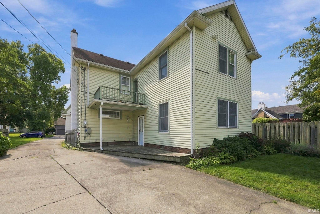 Photo of 1142 W Foster Parkway, Fort Wayne, IN 46807 (MLS # 202640512)