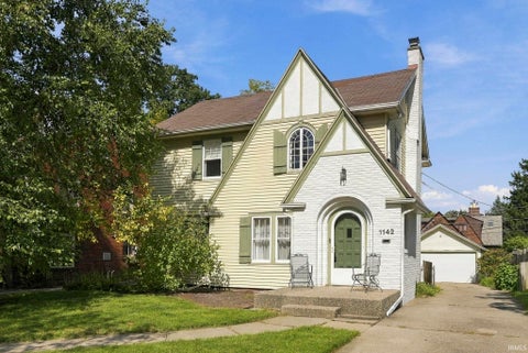 Photo for 1142 W Foster Parkway
