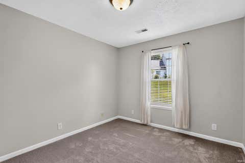 Tiny photo for 404 Hertiage Drive, Delphi, IN 46923 (MLS # 202628623)