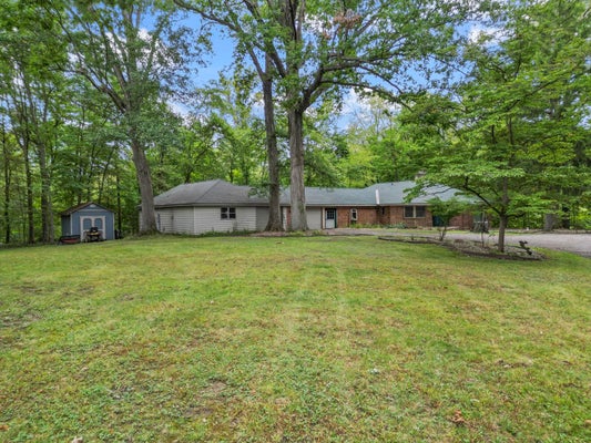 830 W DOGWOOD DR, COLUMBIA CITY, IN 46725 - Image c08cc4811a84bd0c2b63294a9d7c2c0d/2001573675