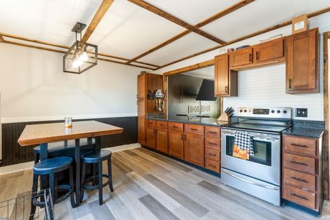 Tiny photo for 308 CYPRESS Court, Kokomo, IN 46902 (MLS # 202540578)