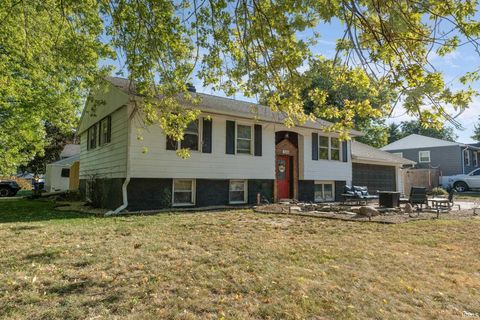 Tiny photo for 308 CYPRESS Court, Kokomo, IN 46902 (MLS # 202540578)