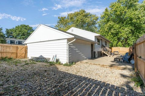 Tiny photo for 308 CYPRESS Court, Kokomo, IN 46902 (MLS # 202540578)
