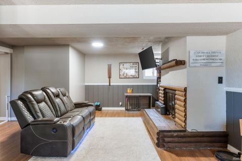 Tiny photo for 308 CYPRESS Court, Kokomo, IN 46902 (MLS # 202540578)