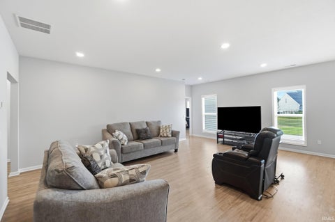 Tiny photo for 14719 Verona Lakes Passage, Fort Wayne, IN 46814 (MLS # 202626727)