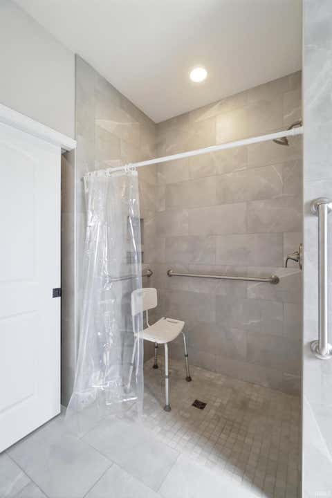 Tiny photo for 14719 Verona Lakes Passage, Fort Wayne, IN 46814 (MLS # 202626727)