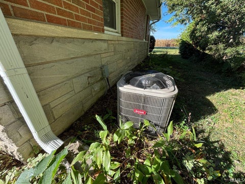 Tiny photo for 3310 S 1000 W, Anderson, IN 46012 (MLS # 202643549)