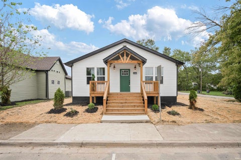 Photo of 801 E SUPERIOR Street, Kokomo, IN 46901 (MLS # 202639991)