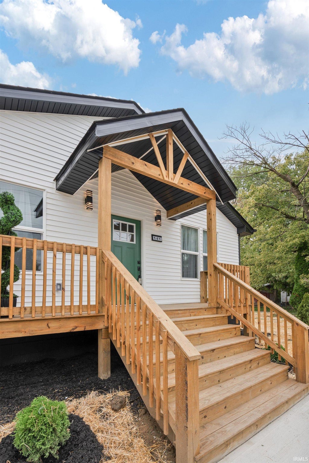Photo of 801 E SUPERIOR Street, Kokomo, IN 46901 (MLS # 202639991)