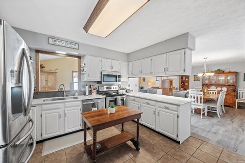 Tiny photo for 4024 Willowood Drive, Lafayette, IN 47905 (MLS # 202541174)