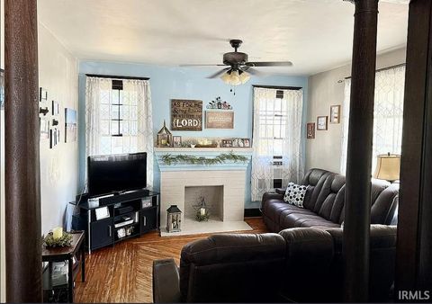 Tiny photo for 624 Jefferson Street, Rochester, IN 46975 (MLS # 202538600)