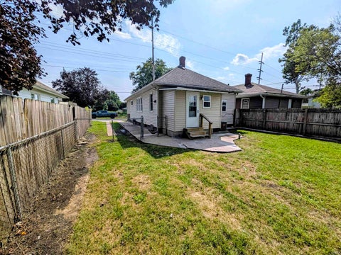 Tiny photo for 2617 Dunham Street, South Bend, IN 46619 (MLS # 202636075)