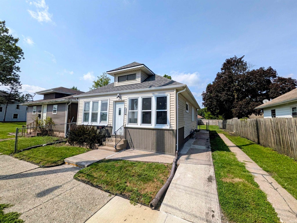 Photo of 2617 Dunham Street, South Bend, IN 46619 (MLS # 202636075)