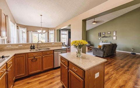 Tiny photo for 5404 W Cobblestone Street, Bloomington, IN 47403 (MLS # 202639412)