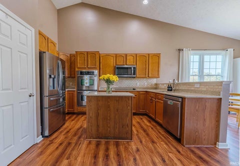 Tiny photo for 5404 W Cobblestone Street, Bloomington, IN 47403 (MLS # 202639412)