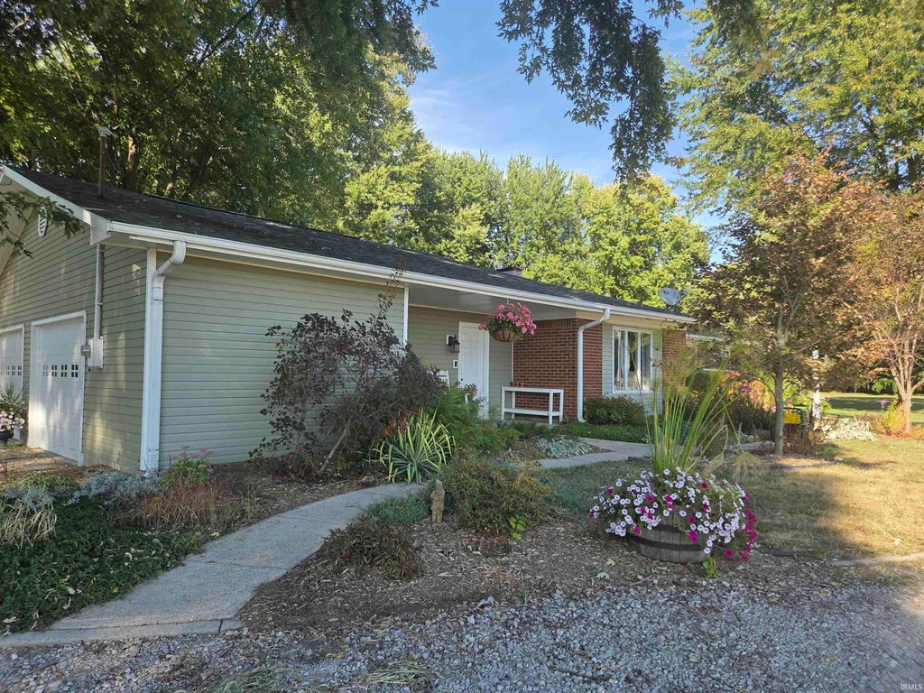 Photo of 6360 IN 26 Road, Frankfort, IN 46041 (MLS # 202537412)