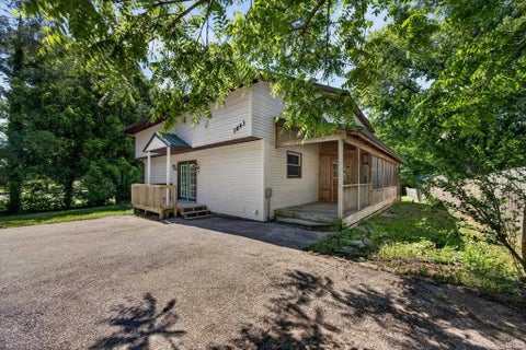 Photo of 3643 W Jeffrey Road, Bloomington, IN 47403 (MLS # 202621752)