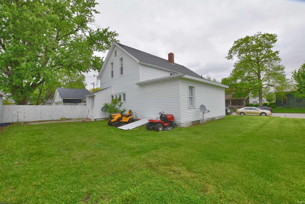 Photo of 318 S Illinois Street, Monticello, IN 47960 (MLS # 202615664)