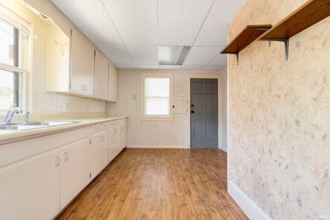 Tiny photo for 1818 Leer Street, South Bend, IN 46613 (MLS # 202625521)